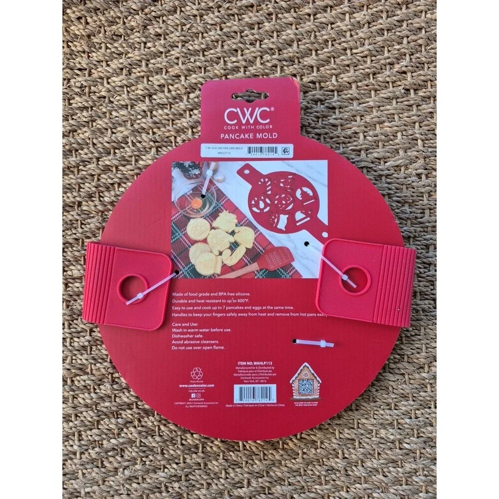 CWC Red Silicone Christmas-Themed 7 inch Pancake and Egg Mold For 7 Shapes